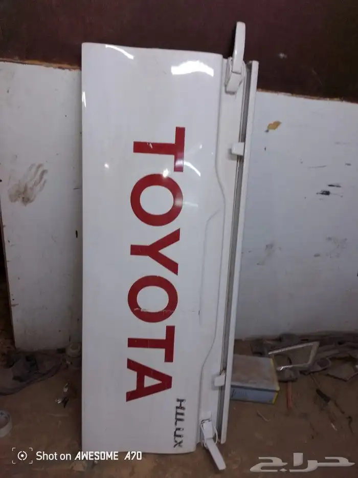 باب صندوق هايلكس 2017 4