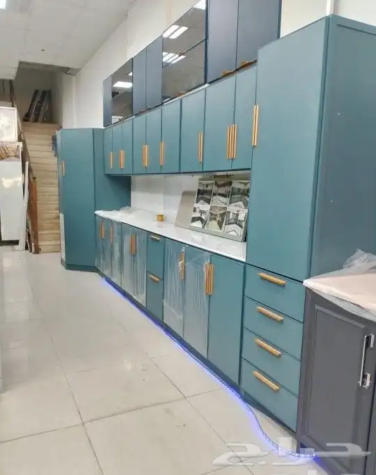 مطبخ تفصيل وجاهز صاج ألماني رفوف اربعه ملي ورخام صناعي وضمان 3