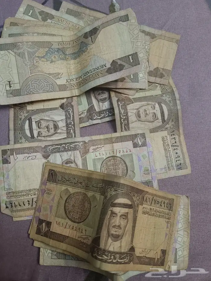 لمحبي العملات أكثر من عملة للبيع على السوم 1