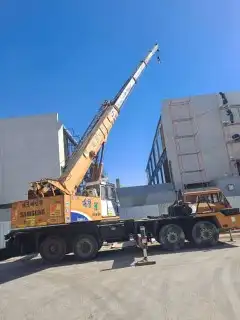كرينات للايجار اليومي والشهري جميع الحجام 1