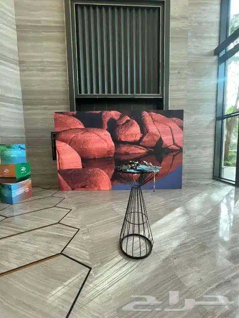 شاشات عرض وصوتيات وإضاءات وخدمات المؤتمرات والمعارض 2