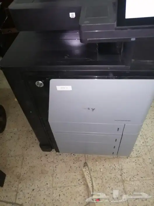 ماكينة تصوير ملونة( 4ف1) ليزرية ماركة اتش بيHP بحالة الجديدة 2