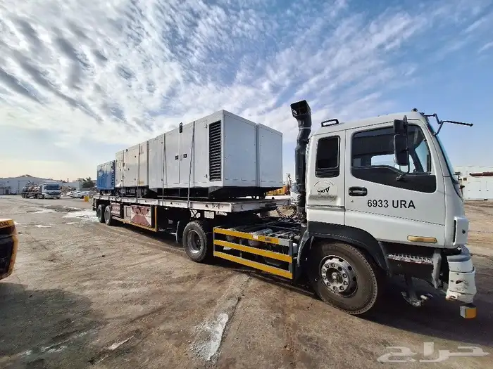 تاجير مولدات كهرباء - تورلايت 3