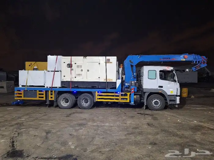 تاجير مولدات كهرباء - تورلايت 8