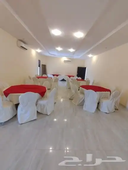 كراسي وطاولات وجلسات 2