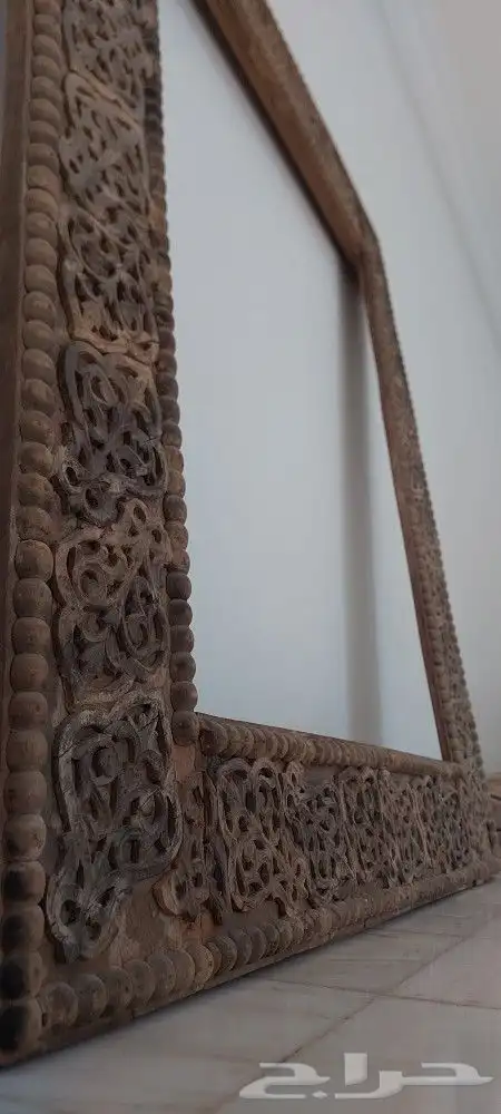تحفه برواز خشبي 1