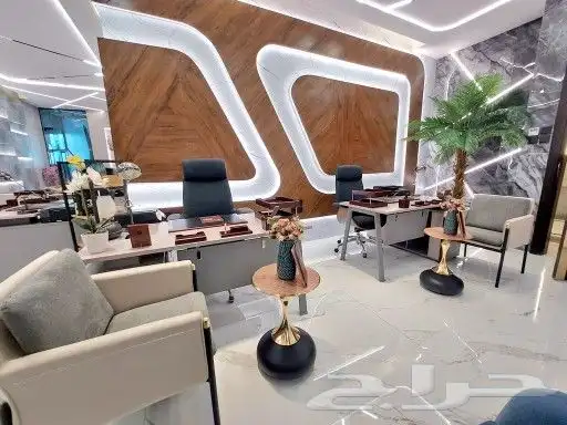 مكاتب مؤثثة بالكامل للإيجار في العليا طريق الملك فهد 5