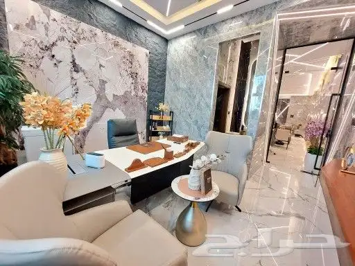 مكاتب مؤثثة بالكامل للإيجار في العليا طريق الملك فهد 2