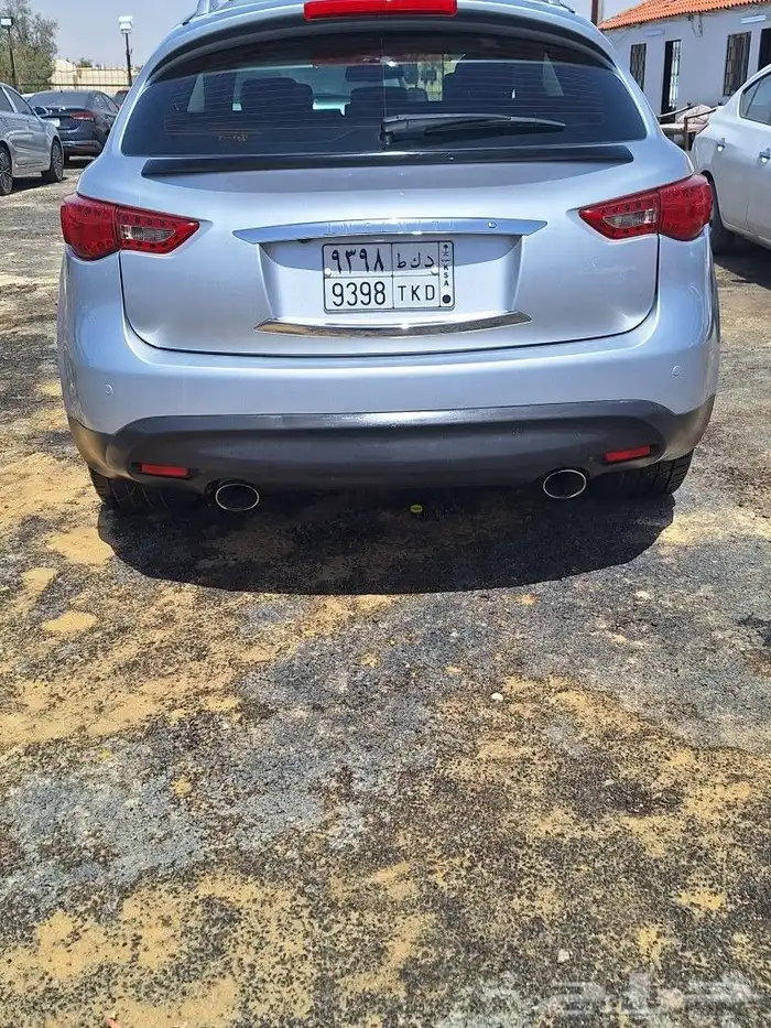 انفنيتي QX70 2019 غير مصدوم 4