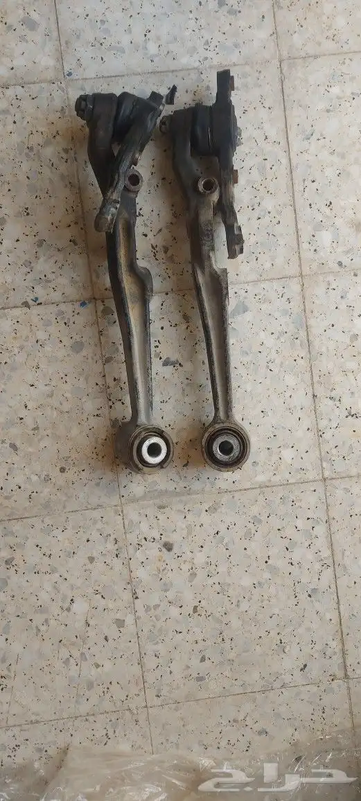 قطع غيار لكزيز ls 400 موديل 1998 الى 2000 8