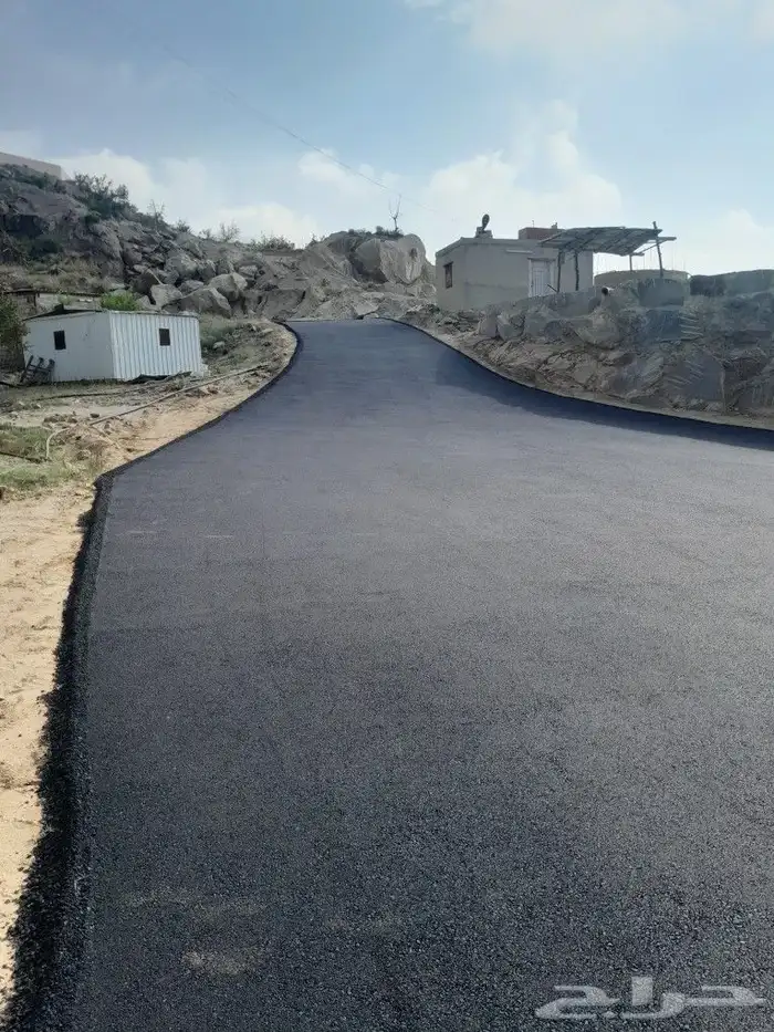 موسسة الجنوب لجميع اعمل الاسفلت والتخطيط ودك الارضي 21