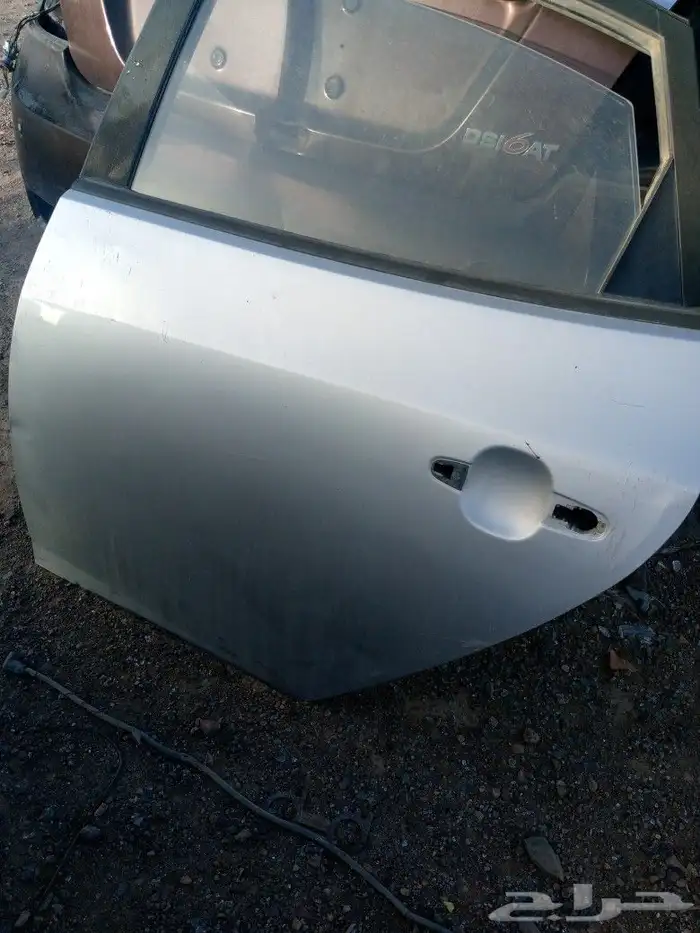 باب ايسر خلف السائق لسياره من نوع النترا موديل 2010للبيع 1