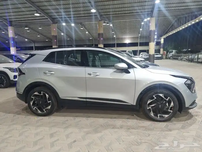 كيا سبورتاج 2024نص فل 1.6سي سي 4