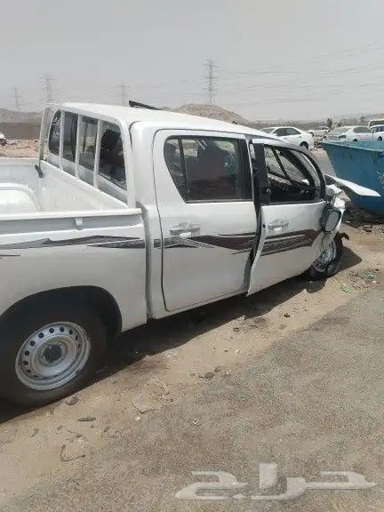 هايلوكس تشليح جده الحمدانية قطع غيار 1