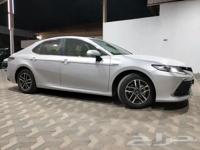 تويوتا كامرى LE مطور هايبرد موديل 2024 0