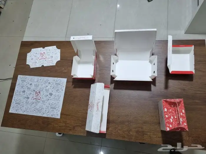 طباعة باكيجينق للمطاعم طباعة علب بروست برغر كودو ورق سندويش 0