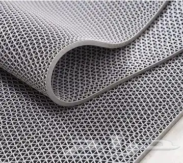 أرضيات بلاستيك PVC غير قابل للانزلاق 2
