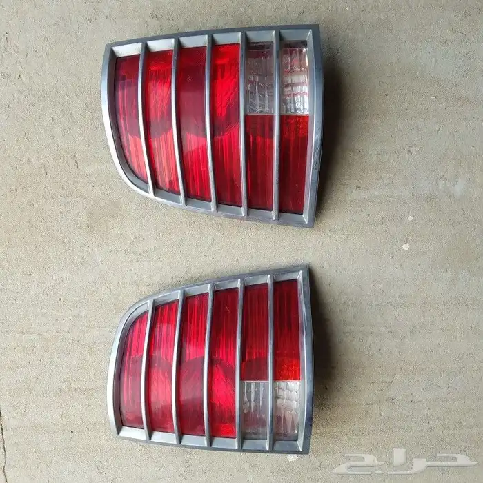 للبيع قطع غيار فورد ماونتنير 2003 مستعمله ونظيفه 0