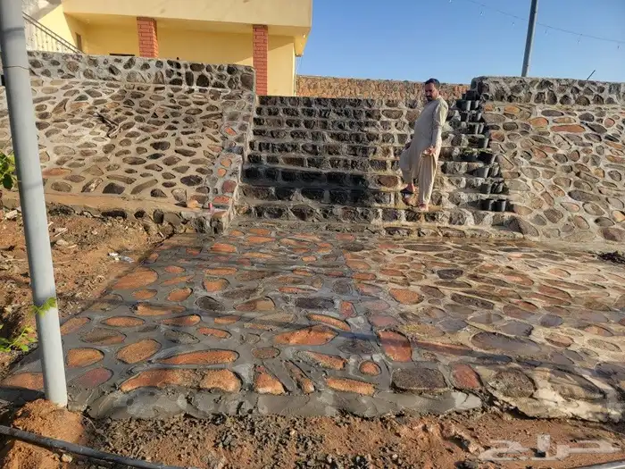 حجر نهري بااحجامه ممرات رباريب استراحات بطحاء رياض ردميات 5