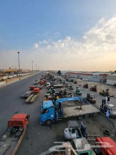 رافعة شوكي ة لايجار شهري يومي 13