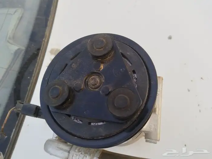 للبيعوكمبرسل لنترا 2005 على الشرط 0