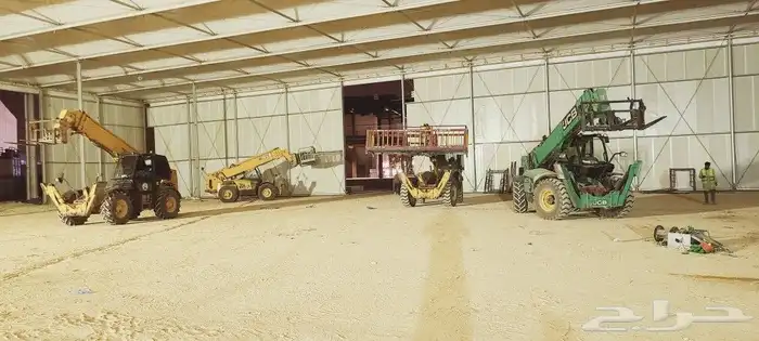معدات ثقيله Forklifts Cranes And a caesar turnip Marleft jcb 8