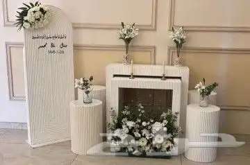 طقم طاولات اكريلك وطاولات واستاندات اسطوانية ومدخل استقبال 26
