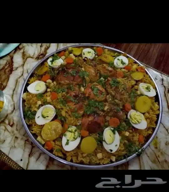 طبخ منزلي أسر منتجه كبسه حمراء _مندي. رز ودجاج صحن خضار 2