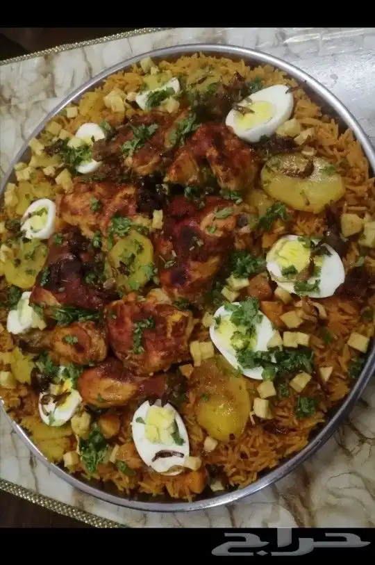 طبخ منزلي أسر منتجه كبسه حمراء _مندي. رز ودجاج صحن خضار 4