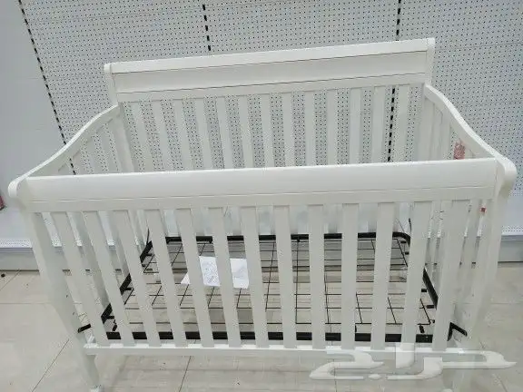 سرير أطفال ينفتح على سرير الأم 3