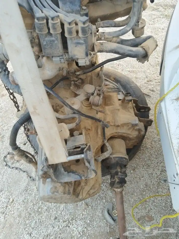 للبيع قطع لنترا 2005 23