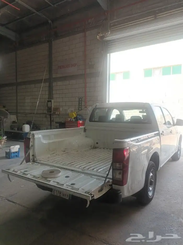 مظلة ل dmax لأربعة أبواب 3