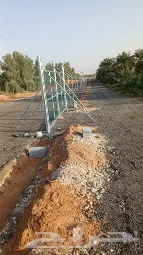 توريد وتركيب جميع انواع السياج الشبوك والملاعب باجود انوعها 0