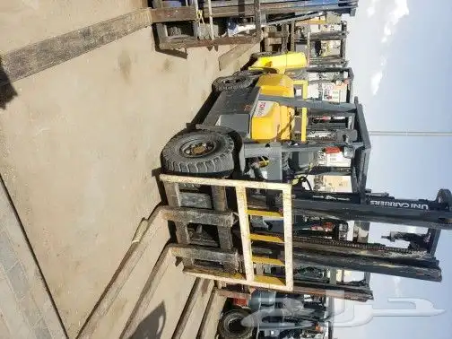 رافعة شوكية (فوركلفت) forklift للإيجار 1