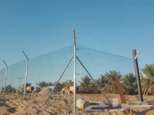 توريد وتركيب جميع انواع السياج الشبوك والملاعب باجود انوعها 2