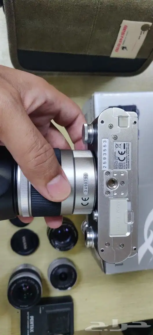 Pentax Q-S1 المعروفة يجي معها 4 عدسات للبيع أو البدل 5