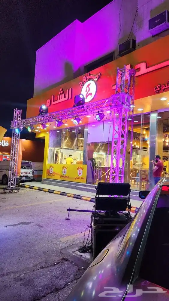 تجهيزات افتتحات محلت اجهزه الون وجهت المبنا واليز خط ابيض 3