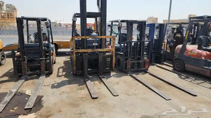 رافعه شوكيه للايجار بجمي الحجام فوركلفت forklift فورك لفت 3