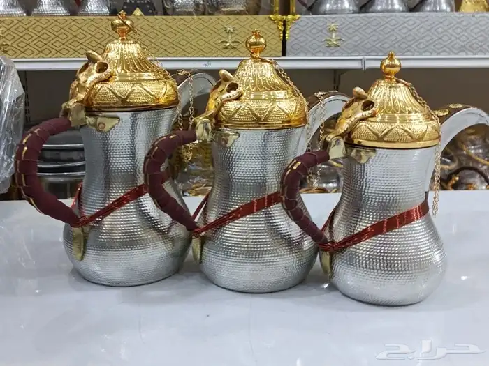 بكجات مكون من5سكريات 3مكاديع تمر 3دلال نحاس الصلي 2
