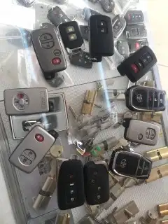 محل مفاتيح في جده فتح سيارات برمجة 9