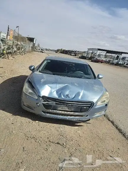 بيجو 508 وبيجو 307 وبيجو 207 وبيجو 3001 ورينو وفان ستروين وب 11