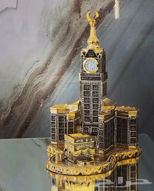 مجسم وزينة للكعبة المشرفة مع برج الساعه 0