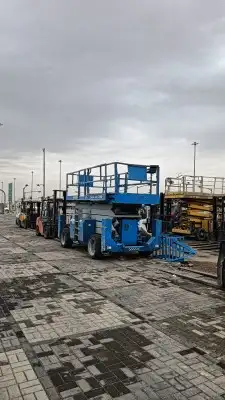 سيزر لفت 2023 كهرباء وديزل للايجار الشهري و اليومي 6