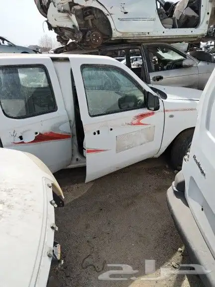 يوجد لدينا جميع انواع المكائن كيا سراتو 5