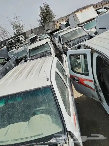 يوجد لدينا جميع انواع المكائن كيا سراتو 4