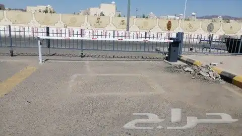 بوابه مواقف سيارات وتحكم دخول وخروج الأشخاص 2