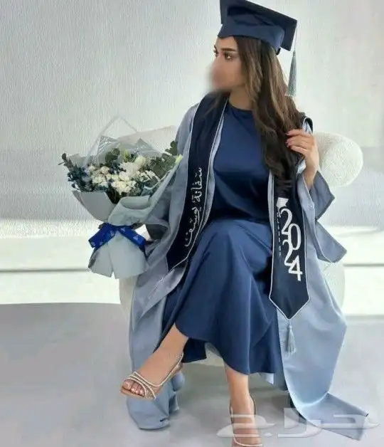 عبايات تخرج ارواب تخرج قبعه وشاح تخرج بروشات خصم للكميات 16
