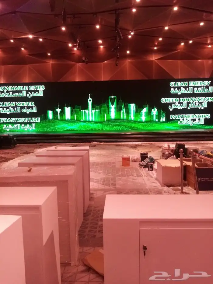 تأجير الشاشات والإضاءات والصوتيات بأنواعها 4