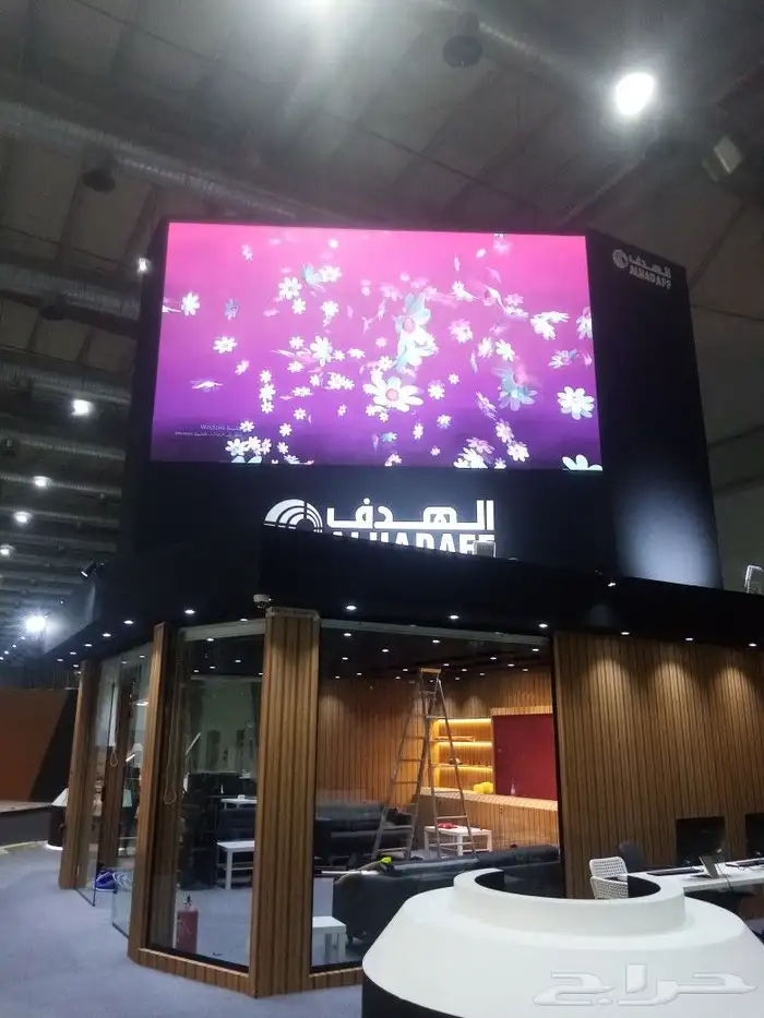 تأجير الشاشات والإضاءات والصوتيات بأنواعها 5