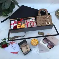 هدايا عيديه رجاليه ونسائيه هدايا مميزه تغليف وتقديم جميل 28